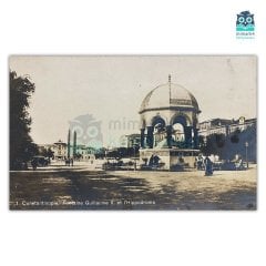 Alman Çeşmesi ve Dikilitaşlar (Arkası Yazılı)
